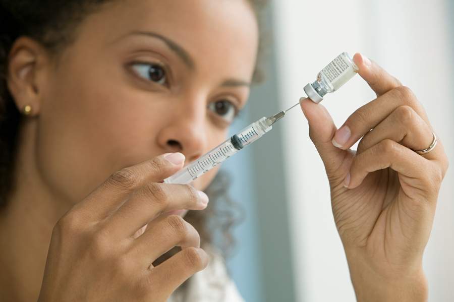 Santé Canada approuve une nouvelle option injectable contre le cancer du poumon